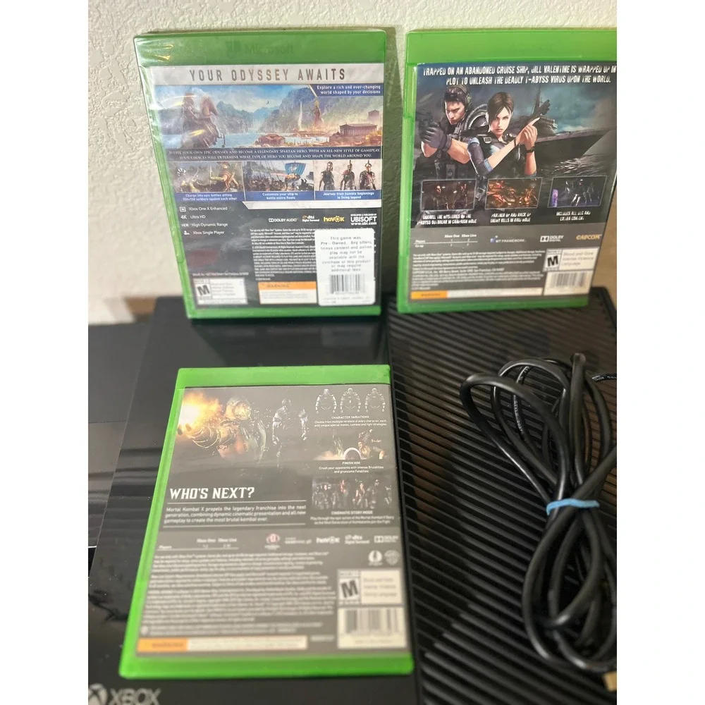 Microsoft Xbox One 500GB Console Bundle 2 Controllers 3 Games